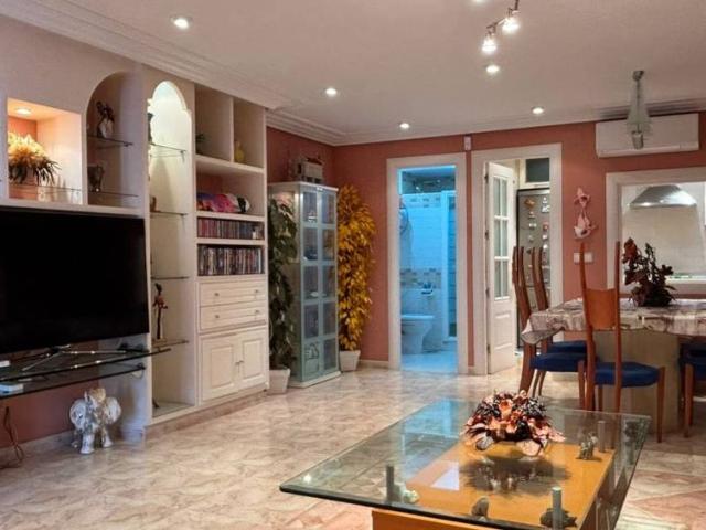 A beautiful house for long term rental in Torrevieja