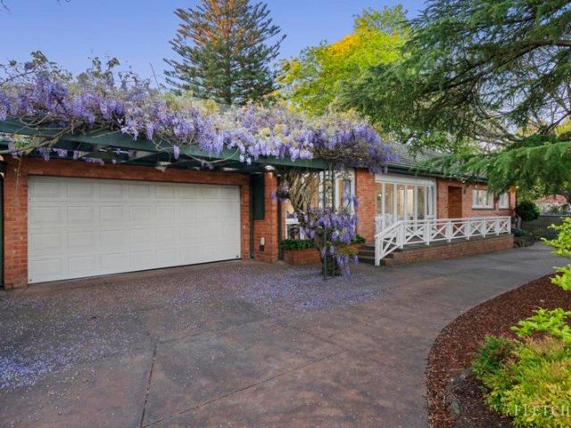 A Beautiful Setting for Family Living