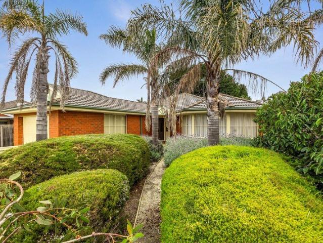 A BEAUTIFULLY MAINTAINED FAMILY HAVEN