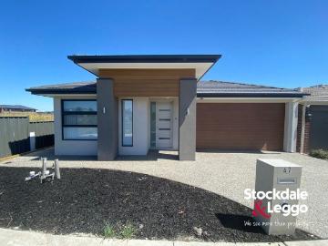 A Beautifully Maintained Family Home in the Heart of Kalkallo