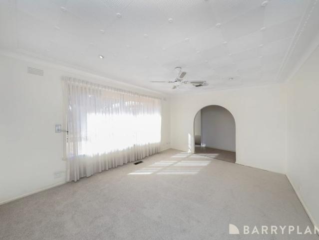 A Beautifully Maintained Home in a Prime Albion Location
