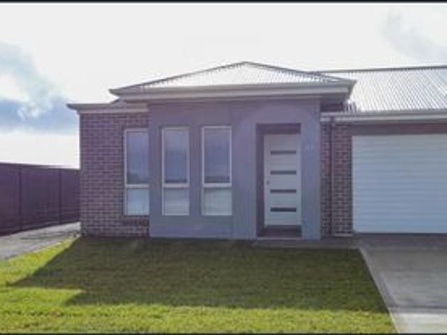 A Beautifully Appointed Home for Modern Family Living