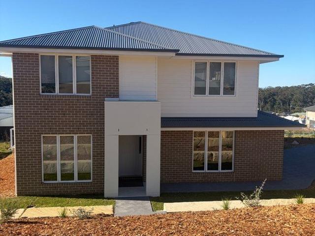 A Beautifully Considered Mollymook Residence!