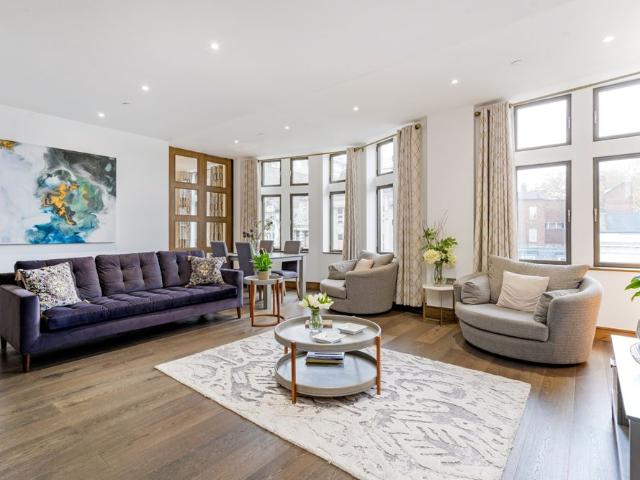 A beautifully designed oasis in the heart of the city