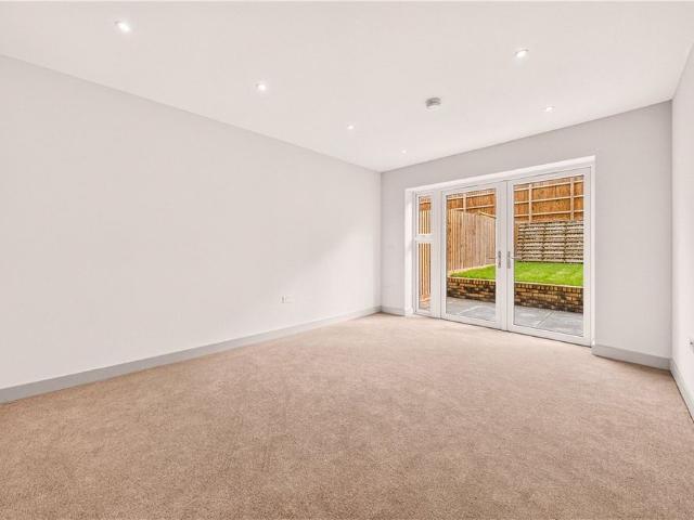 A beautifully designed four bedroom family home set within The Quarry, an award winning new community that blends contemporary living, excellent connectivity and sustainable design