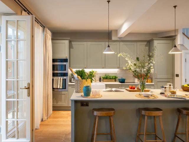 A beautifully fully renovated three bedroom mews house set on a quiet, tucked away street in the heart of Bayswater