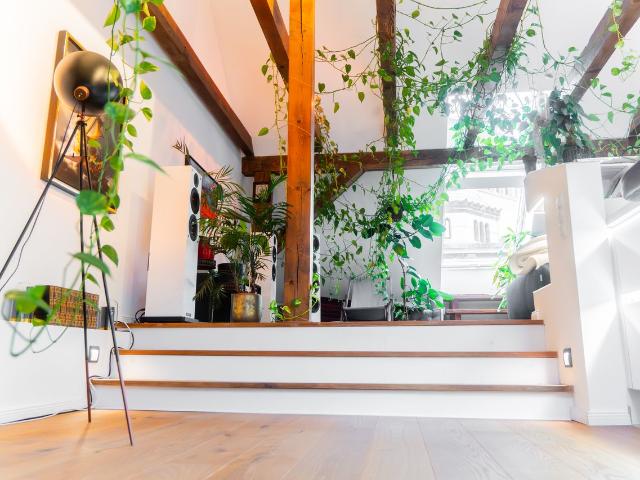 A beautifully furnished penthouse flat in Berlin Mitte – stylish and centrally located, Berlin Amsterdam Apartments for Rent