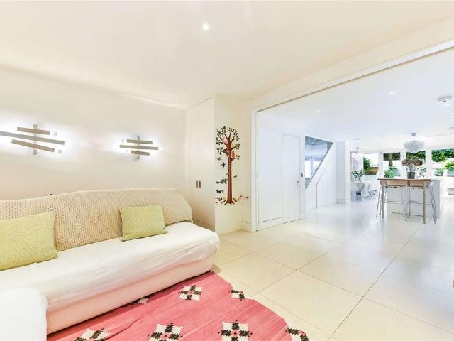 A beautifully presented Victorian house on a highly desirable road in Notting Hill