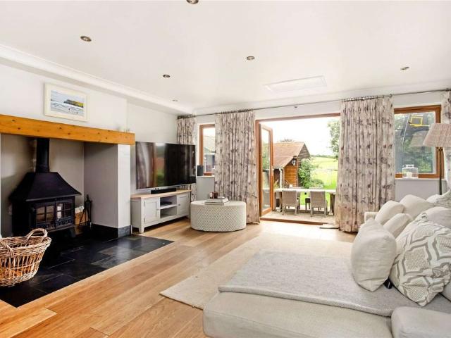 A beautifully proportioned family home in the heart of Easton