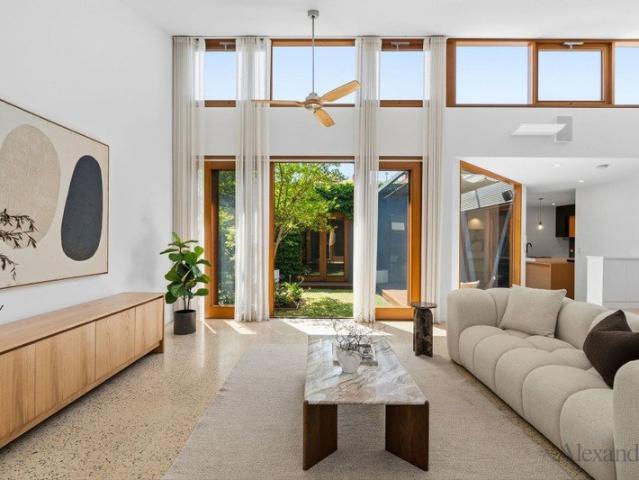 A Beautifully Reimagined Villa, a Private City Fringe Retreat