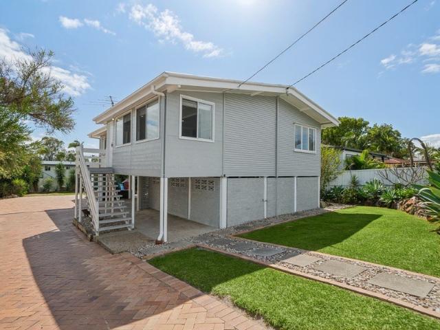 A Beautifully Renovated Home on 610sqm Block Move Right In