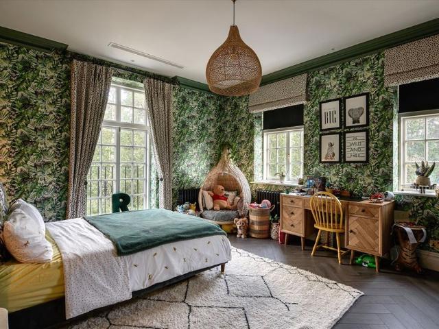 A beautifully restored period country house located in Farnham