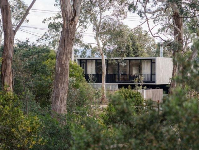 A Benchmark in Coastal Architectural Living