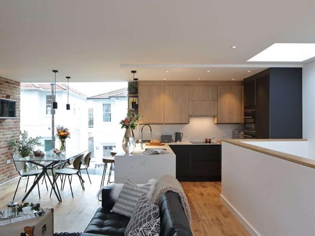 A Bespoke Architectural House with Private Garden & Generous Balcony