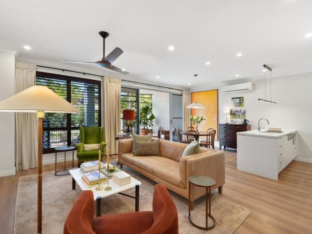 A Bespoke Residence of Timeless Luxury & Refined Design