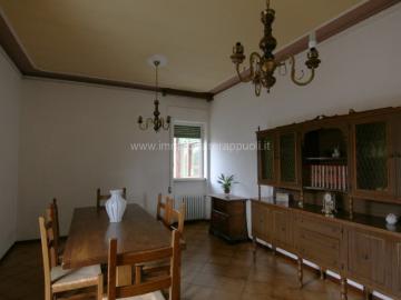 A Bettolle, in posizione strategica a breve distanza da Sina. 105m² Bettolle