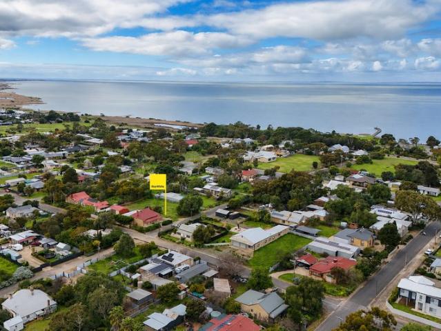 A Blank Canvas Lot in Milang