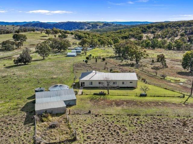 A block with scope and a mile of potential. Walk in walk out deal offered !