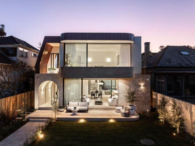 A Brand New Architectural Residence With Harbour Views