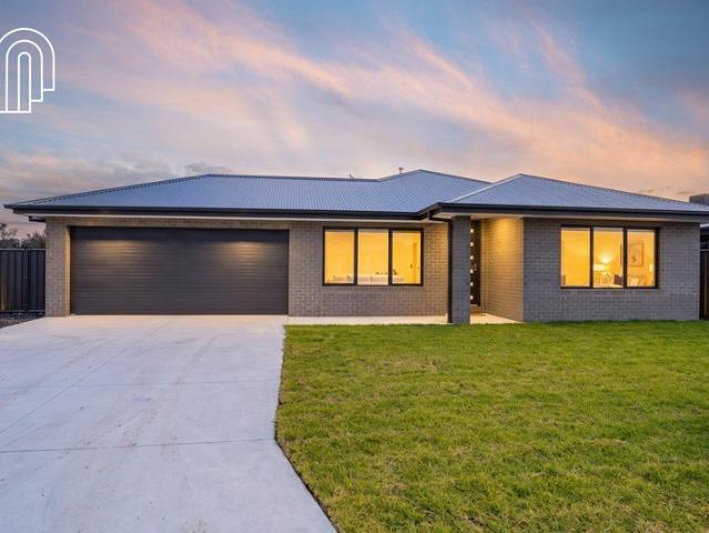 A brand New Family Home In Thriving Thurgoona