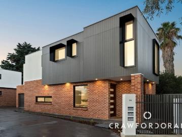 A Brand New, No Fuss Townhouse with an Architectural Edge