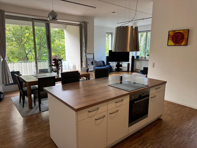 A bright and spacious home in a quiet, green setting – just 10 minutes from Ostkreuz