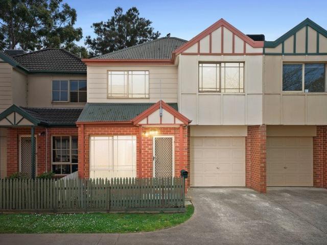 A Bright Beginning in a Private Oakleigh East Townhouse