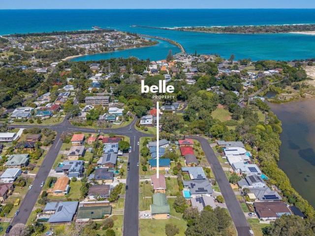 A Bright Coastal Home Moments From East Ballina's Best Lifestyle Spots
