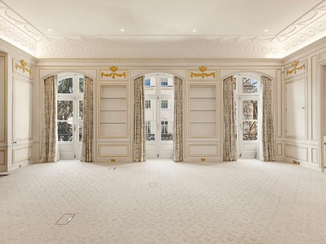 A Bright First Floor Home on Eaton Place