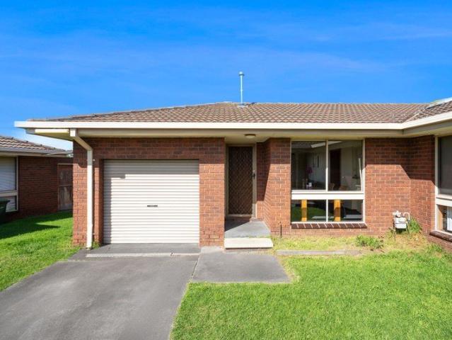 A Bright & Spacious Retreat in a Brilliant Grovedale Location