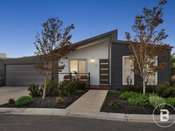 A Cut Above the Rest Premium Upgraded Living in Lincoln Place Huntly