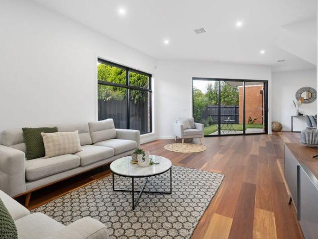 A CUTTING EDGE JEWEL AND 2022 MASTER BUILDERS FINALIST
