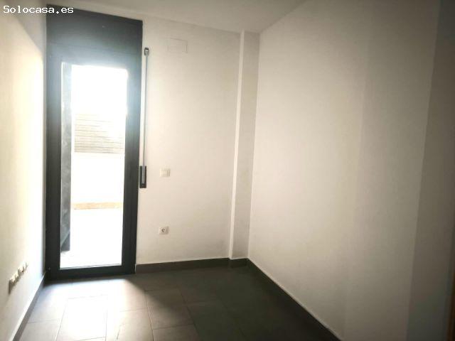 A Callús. Zona Centre Lloguem Planta Baixa amb Terrassa, Parquing i Traster. Imprescindible passar s