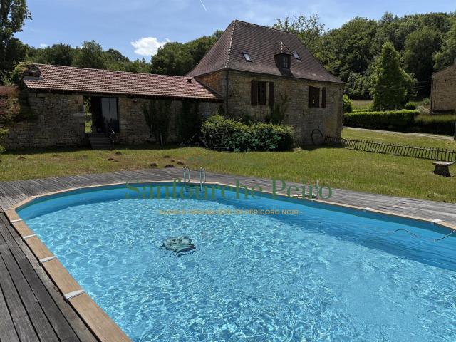 À Castelnaud la Chapelle, à 14km de Sarlat Vallée de la Do. 126m² Castelnaud la Chapelle