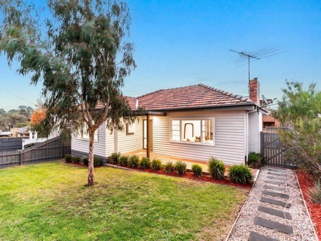 A Captivating Charmer In A Lifestyle Location