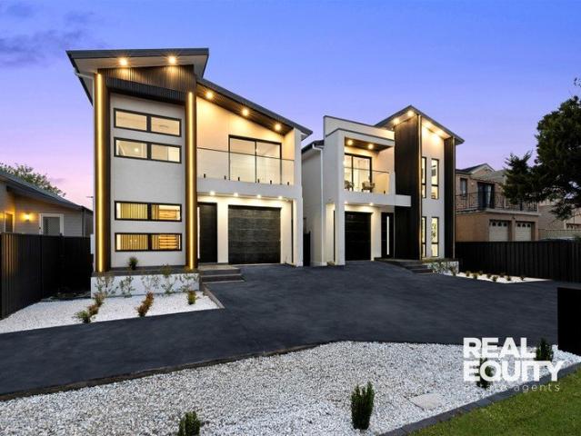 A Captivating Statement Of Contemporary Style & Sophistication