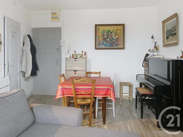 À Céret, découvrez cet appartement de 48 m² environ, idéale. 47m² Céret