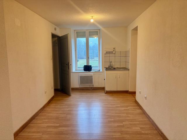 À Champagney 70, appartement en location