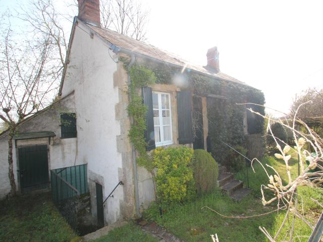 A CHAMPVERT, charmante petite maison de campagne