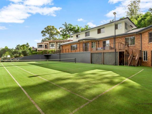 Potential Splitter Block, Offering Dual Living Opportunity