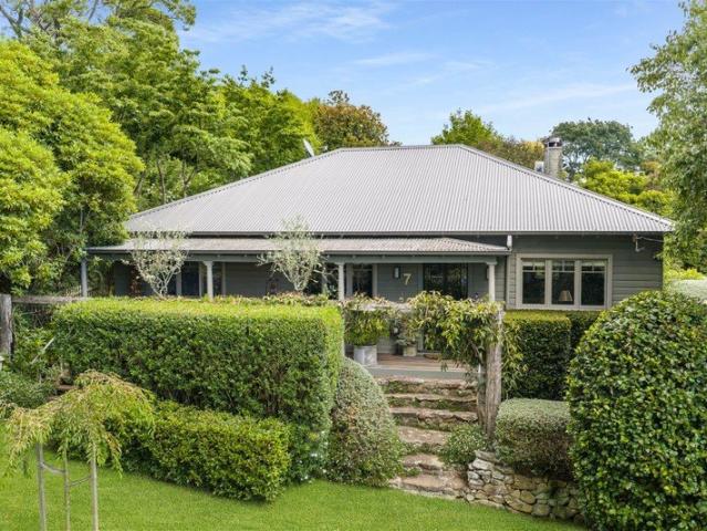 A character cottage with a thoroughly modern soul