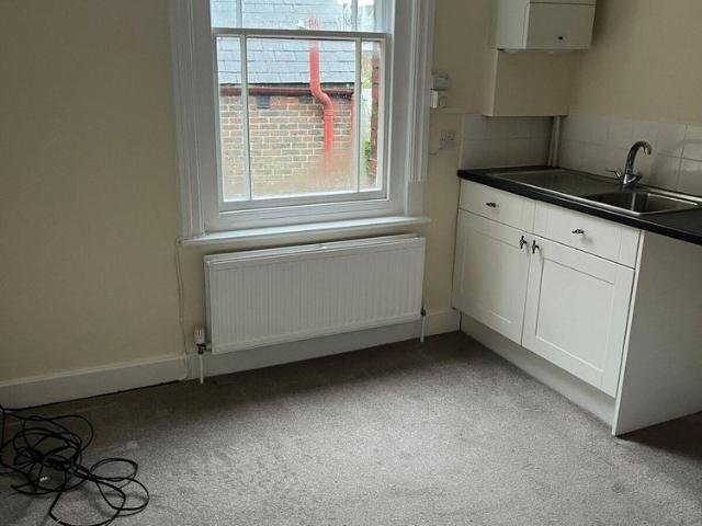 A charming one bedroom first floor flat situated in the centre of the highly sought after village of Turners Hill