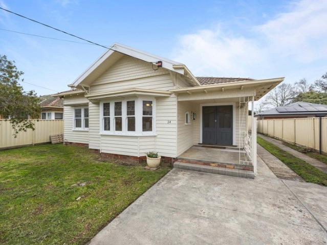 A Charming Californian Bungalow In Popular Old Alfredton