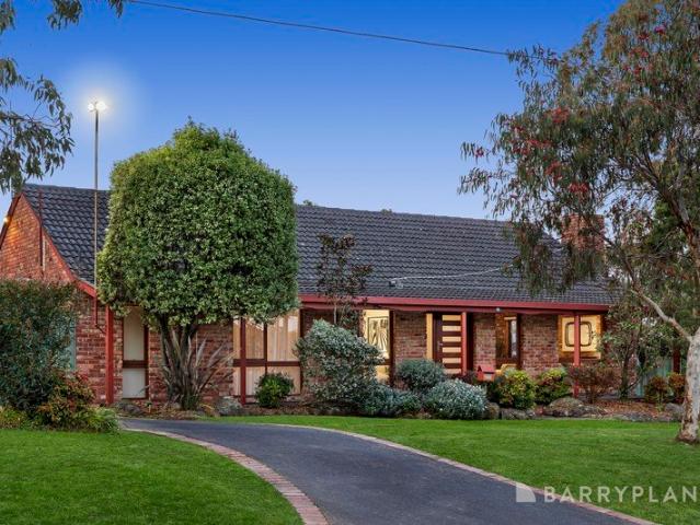 A Charming Classic in Corner Seclusion