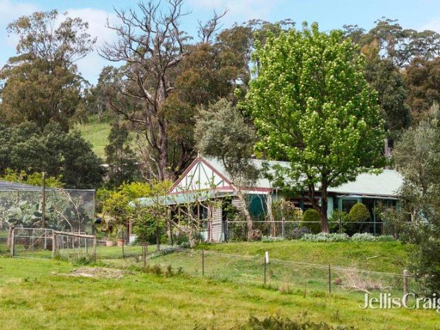 A Charming Country Retreat with Space, Serenity and Self Sufficiency