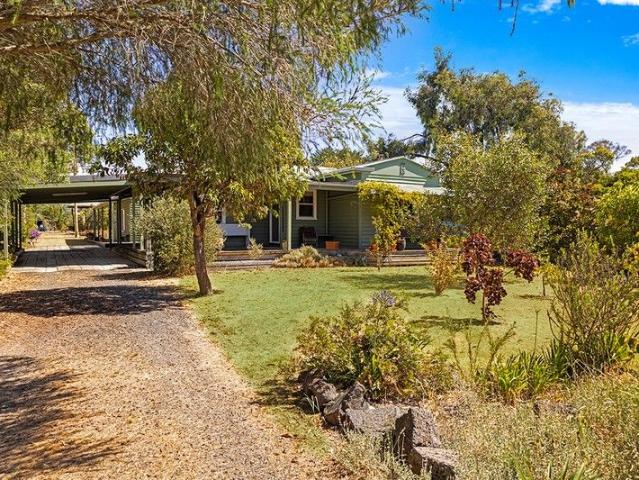 A Charming Family Haven in the Heart of Dunkeld