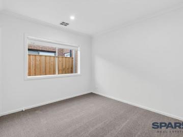 Lara, Greater Geelong, Victoria - Equipped kitchen