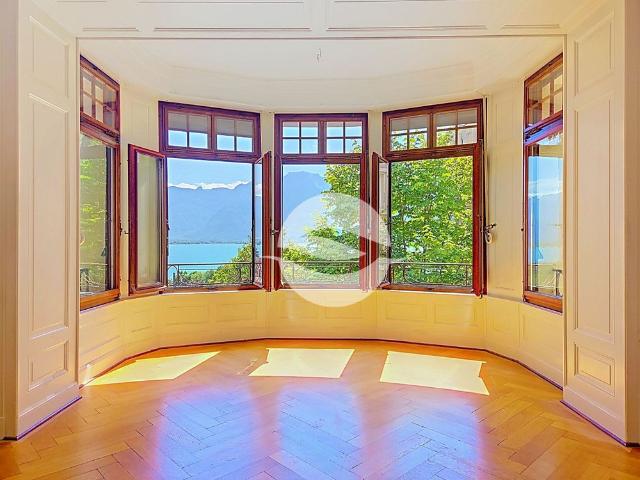 A charming property that combines history with beautiful lake views