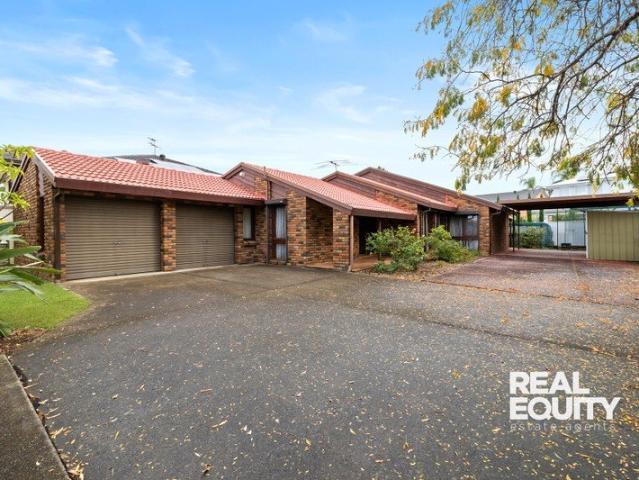 A Charming Single Storey Residence Offering Space, Comfort & Ease