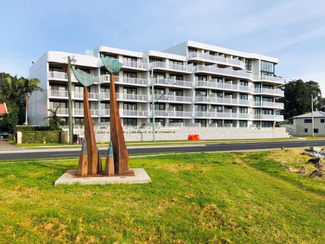 A charming unit that perfectly blends comfort and convenience